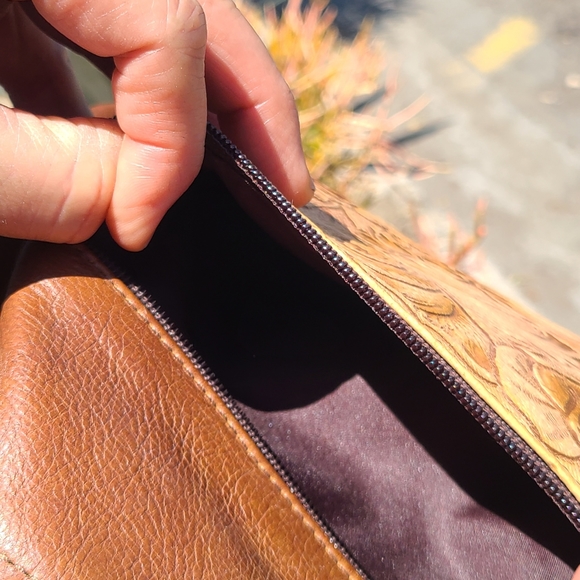 Crossbody shoulder bag - Picture 12 of 14